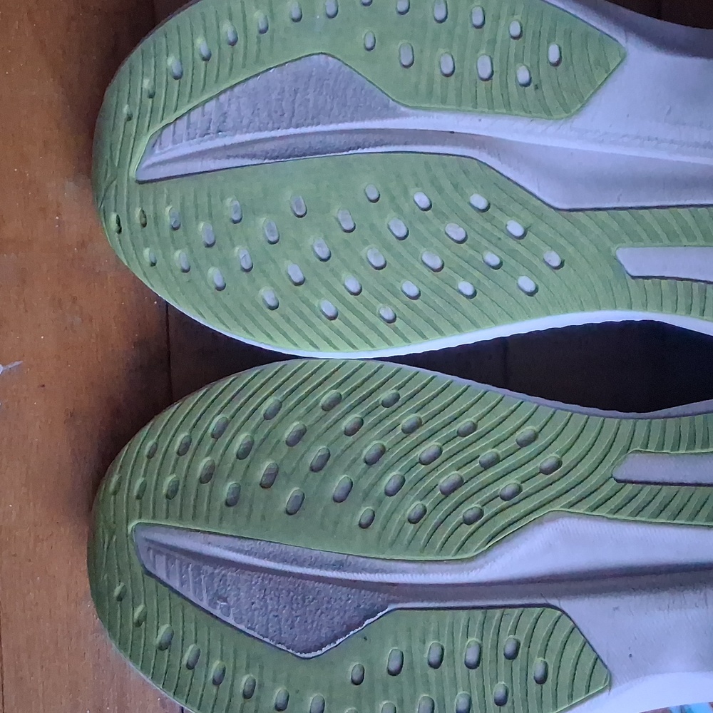 Hoka Mach 6 Size 9 Shoes - Picture 8 of 15